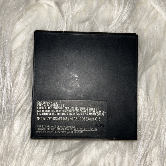 MAC Cosmetics Eye Shadow x 9 Palette She’s A Model - Picture 2 of 3